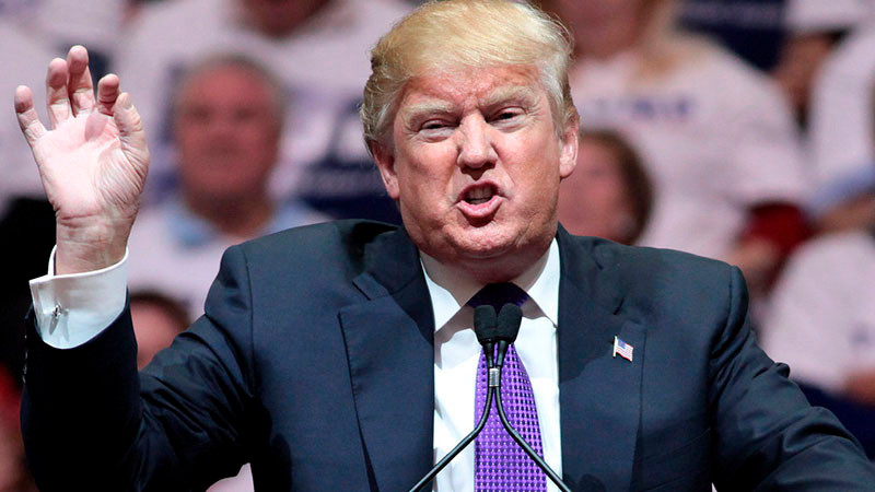 La sombra oscura del poder: Trump desvela la percepción de una "cacería de brujas" en el caso Epstein.