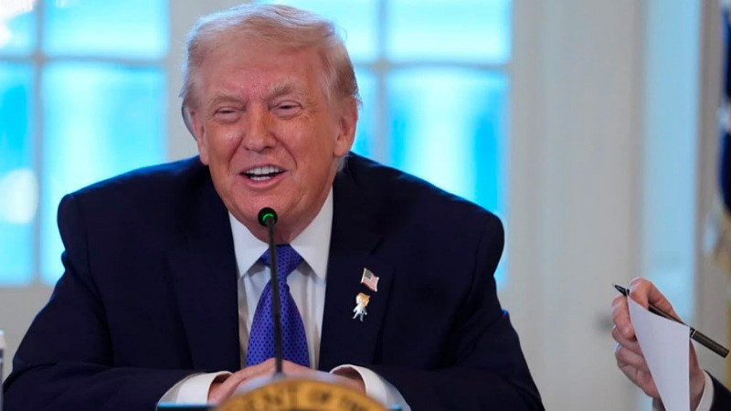 Trump prepara una reunión de emergencia con su equipo para evaluar las opciones ante la crisis con Irán y definir un camino hacia adelante.