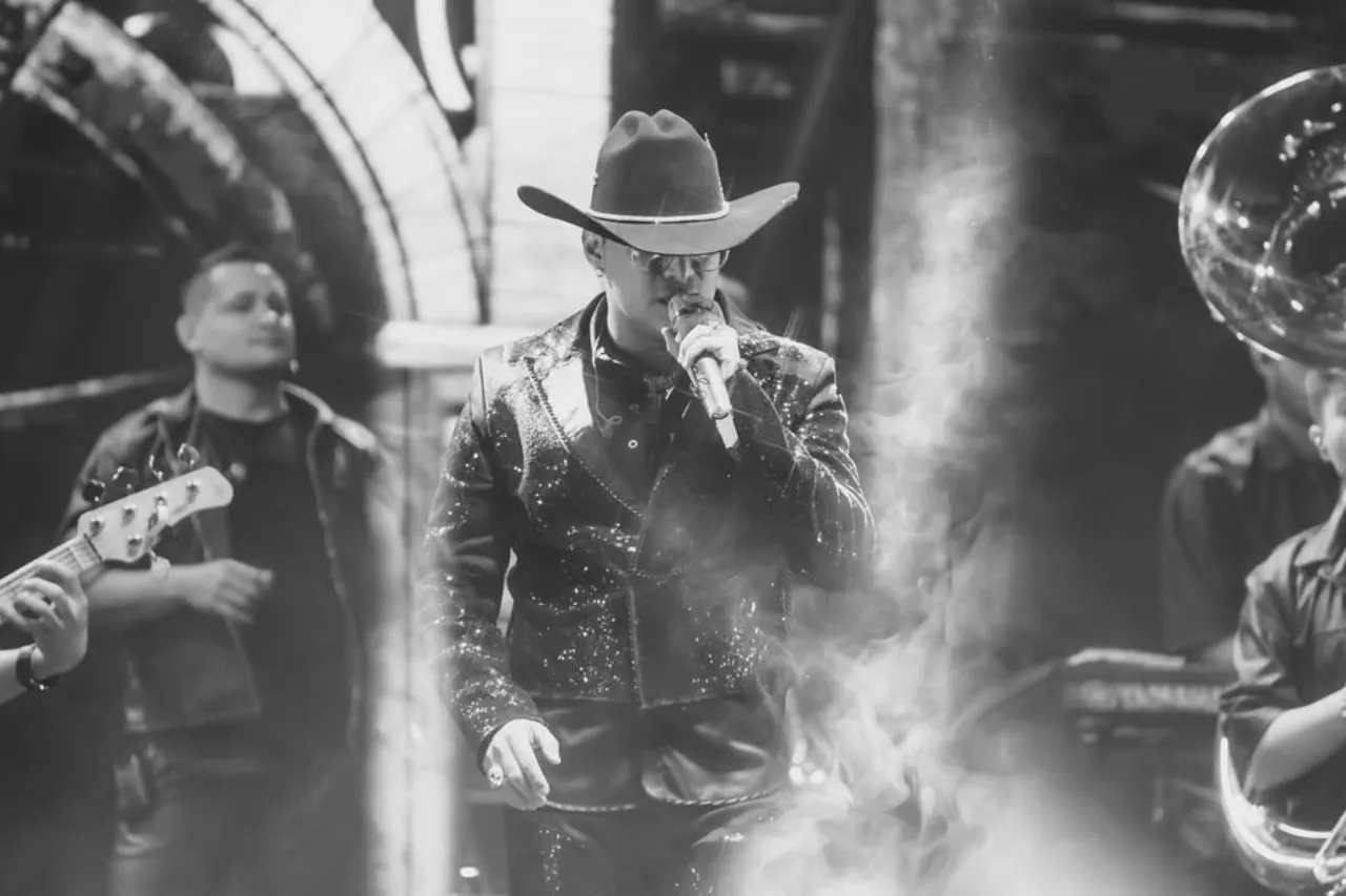 "La tragedia del vuelo misterioso: la apagón que precedió al desastre"