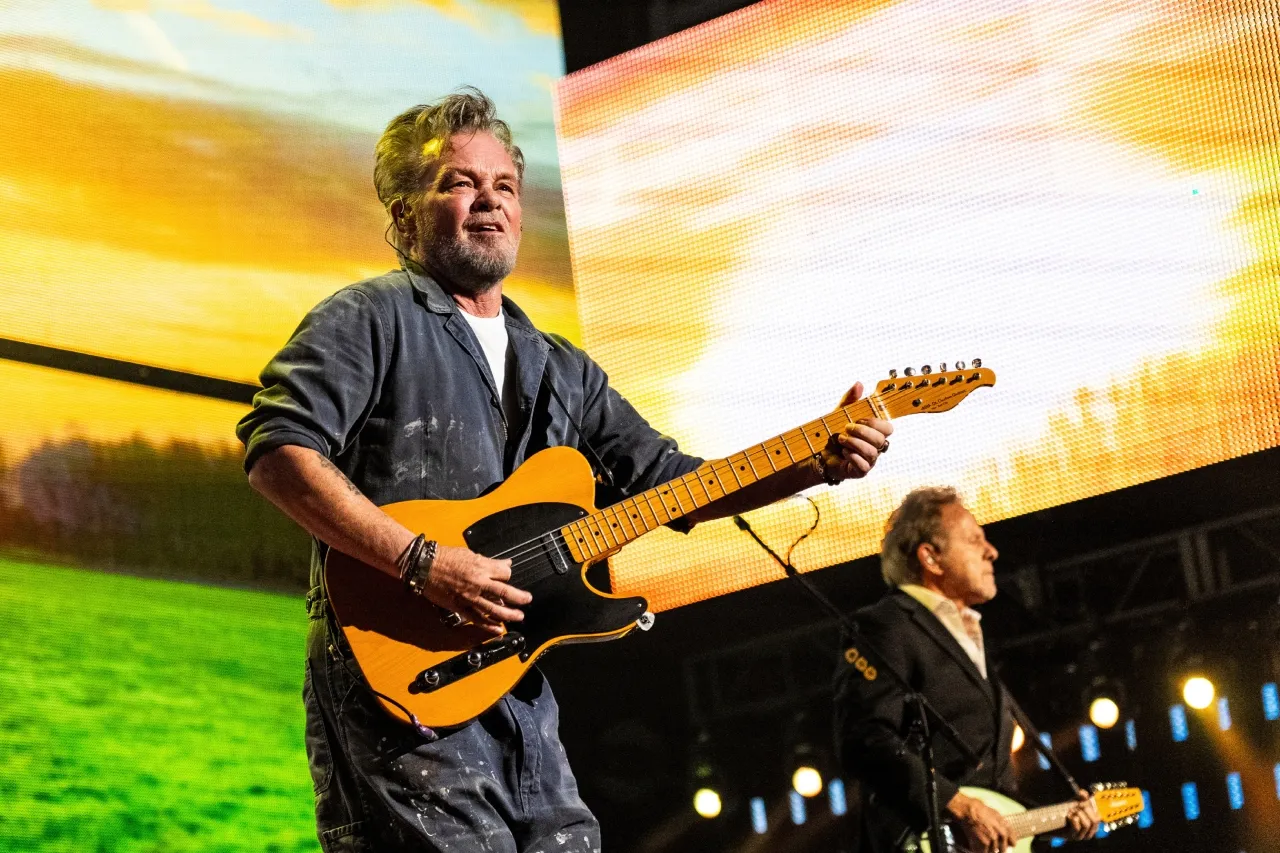 John Mellencamp regresa al escenario con un recorrido de éxitos y legado