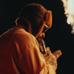 "El Rey del Reggaeton arroja una sombra sobre la identidad cultural: Bad Bunny provoca indignación en Perú al confundir su geografía con Chile"