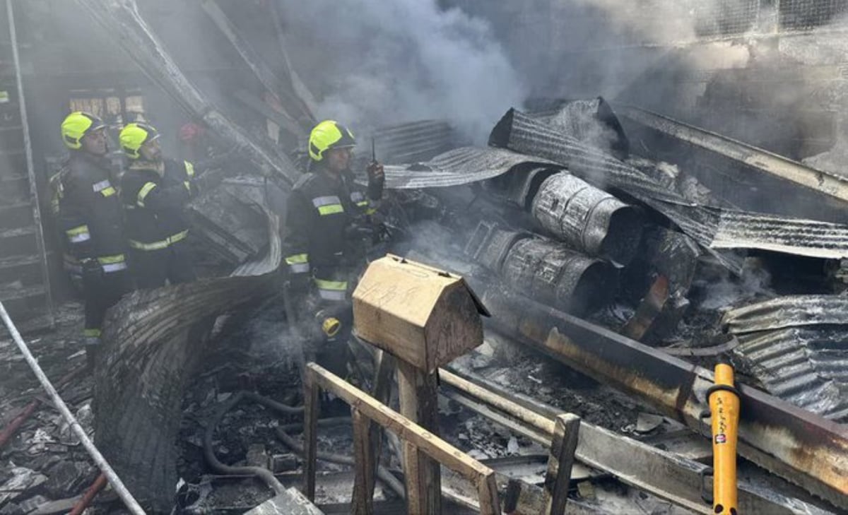 Helicóptero militar cae en mercado de Irán y deja 4 muertos