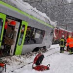 Al menos cinco heridos tras descarrilamiento de tren en Suiza por avalancha